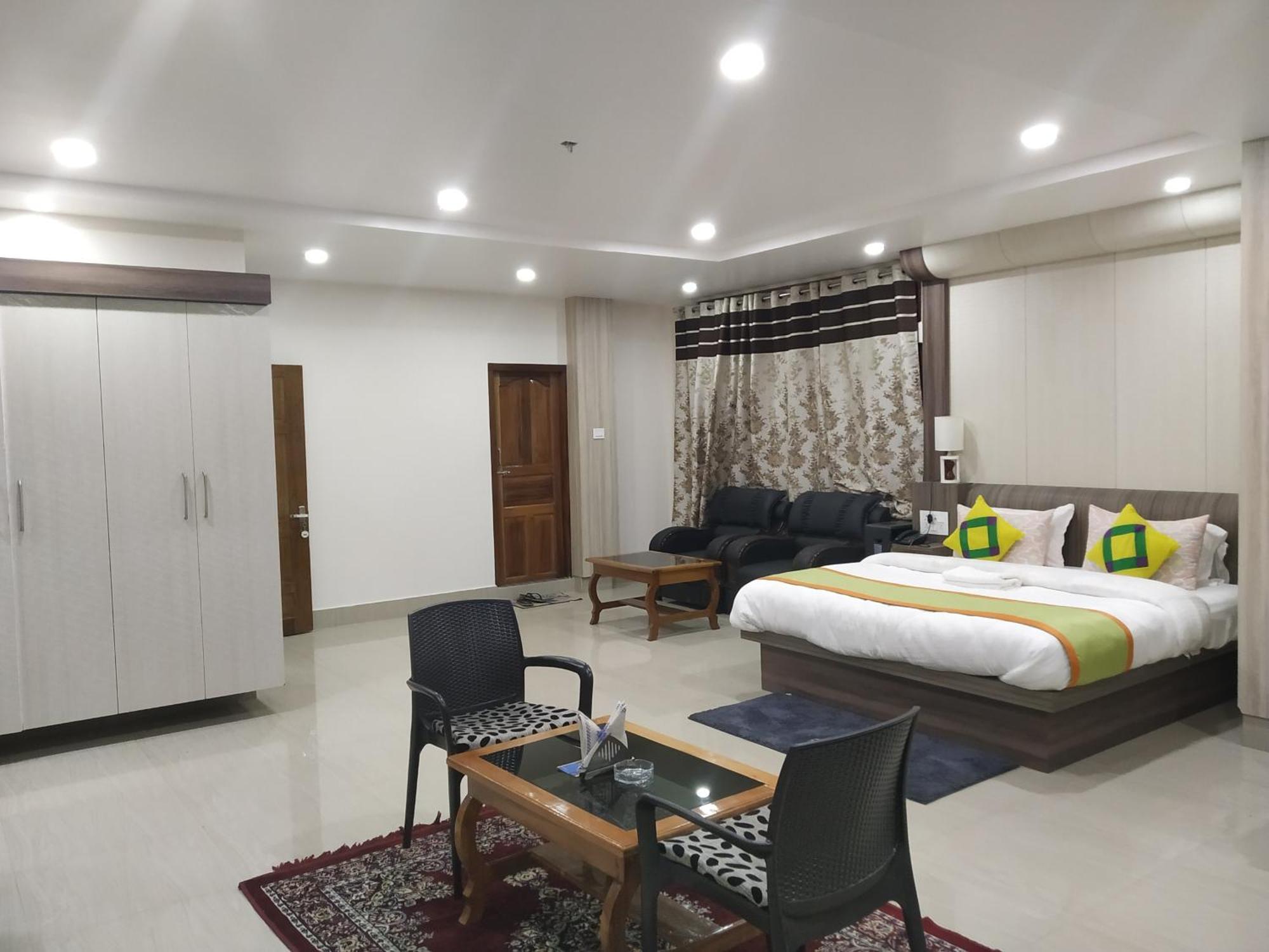 Ziro Palace Inn - A Boutique Hotel Hapoli Luaran gambar