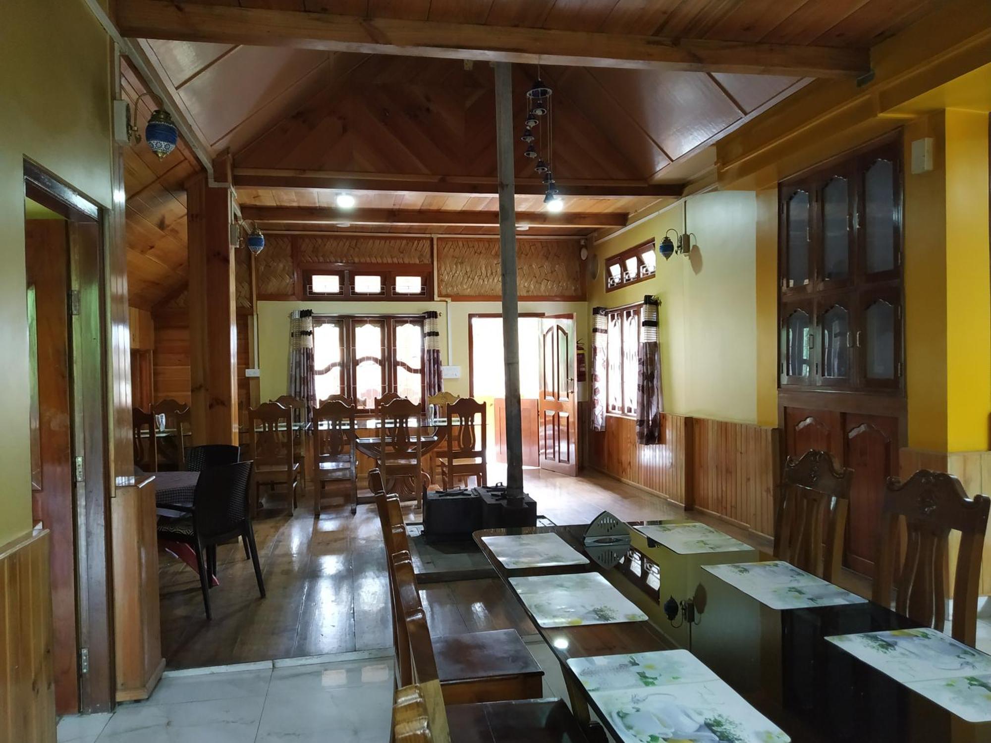 Ziro Palace Inn - A Boutique Hotel Hapoli Luaran gambar