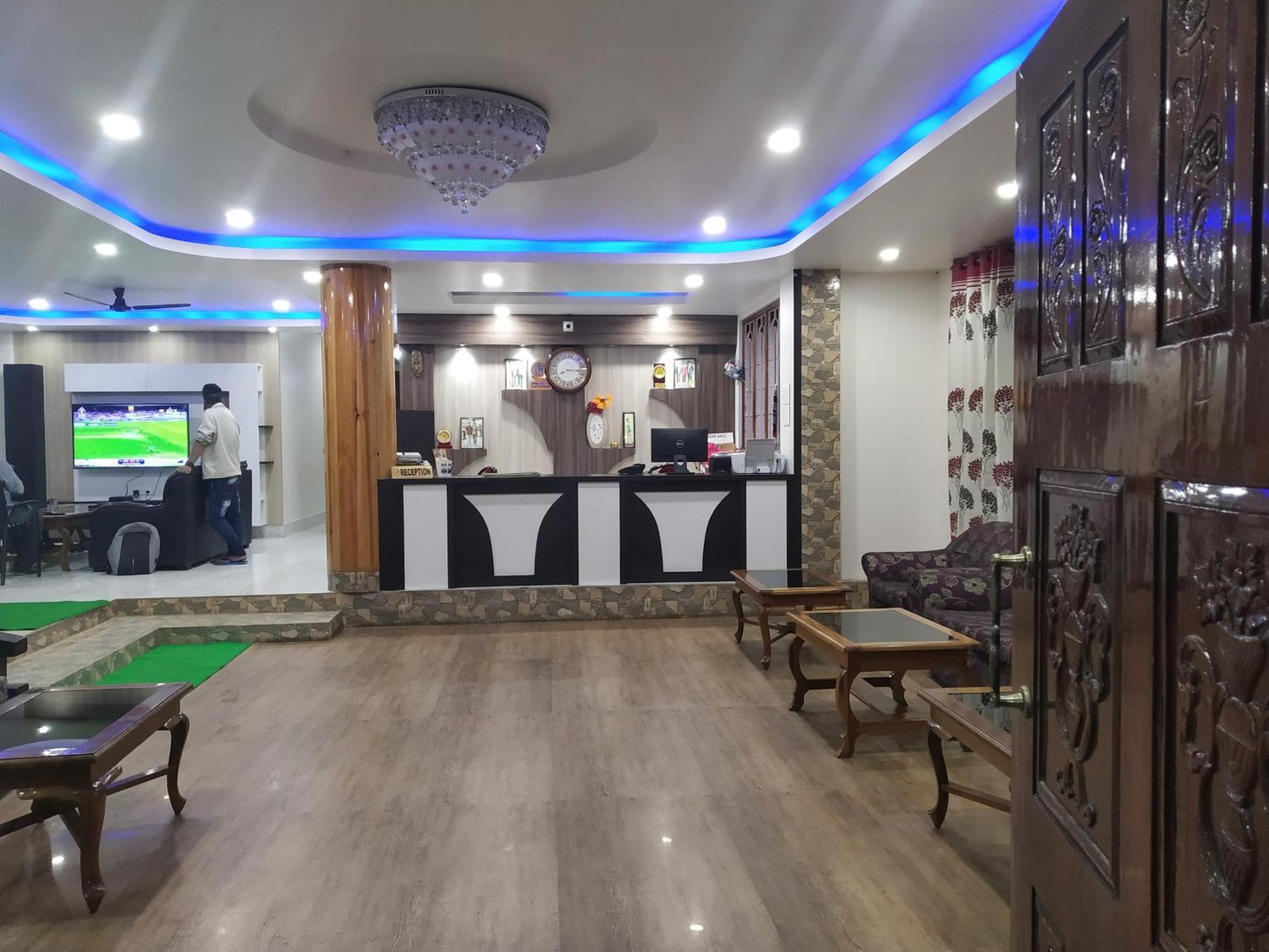 Ziro Palace Inn - A Boutique Hotel Hapoli Luaran gambar